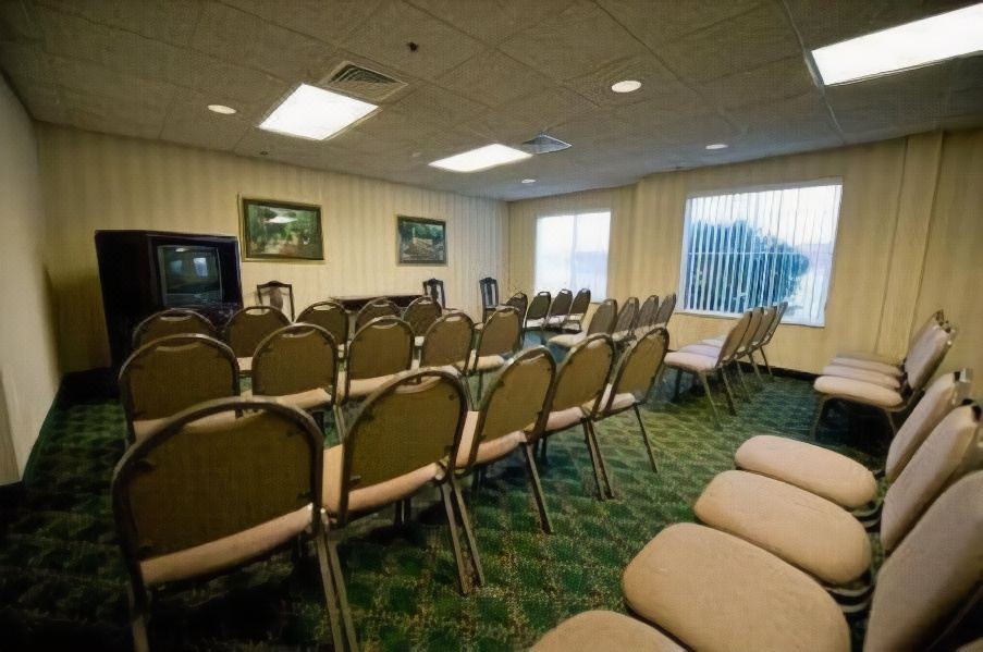 Photo of Livingroom in Vance