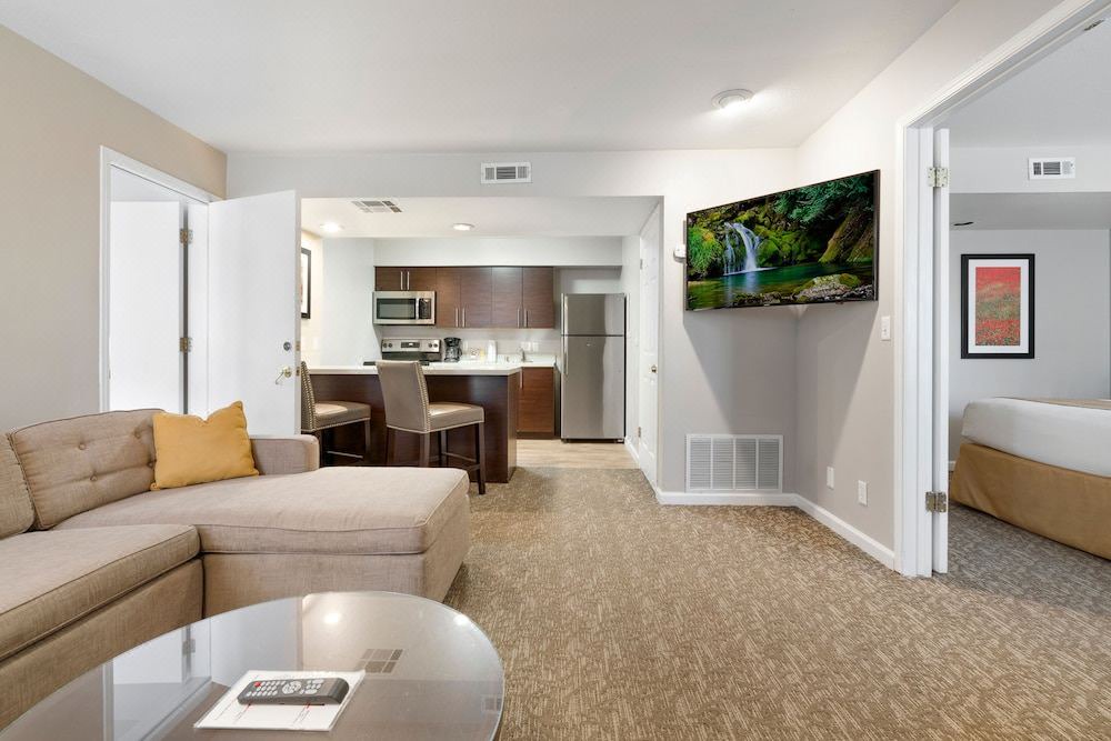 Photo of Livingroom in Newark