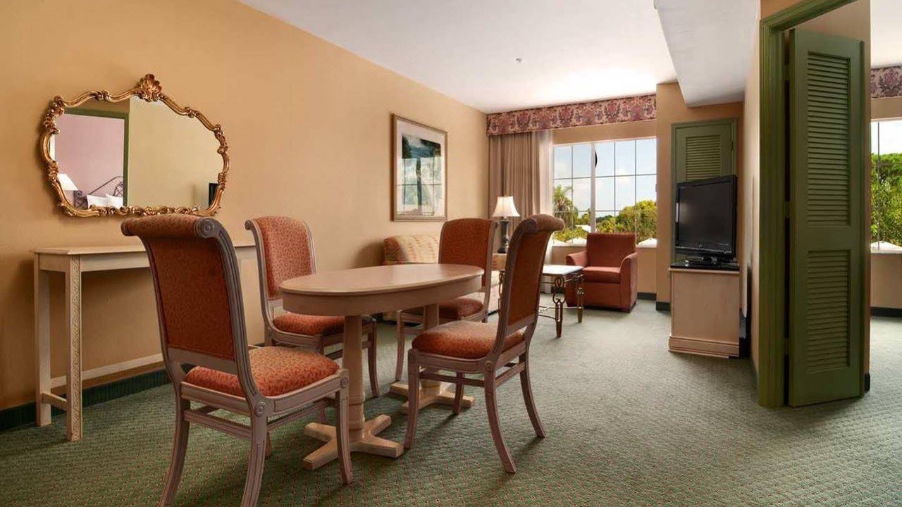 Photo of Livingroom in North Naples