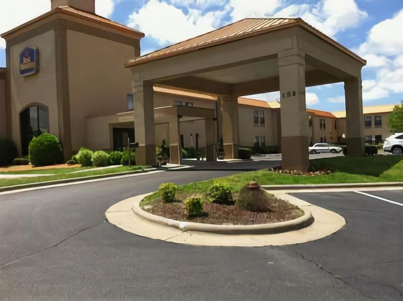 Photo of Buildings in Roanoke Rapids