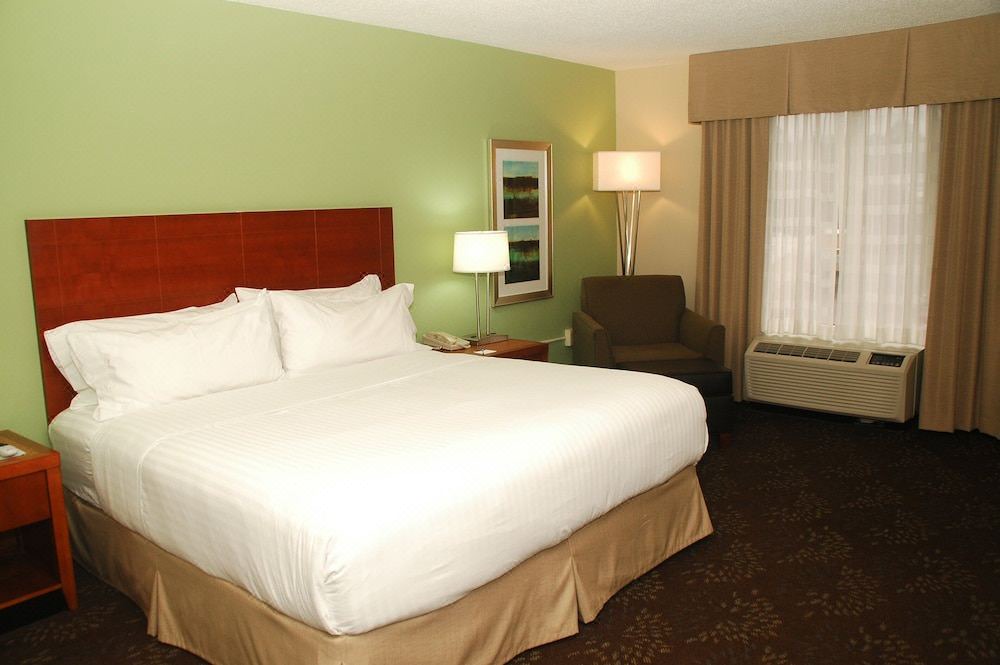 Photo of Bedroom in Irondale