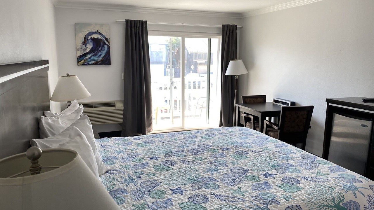 Photo of Bedroom in Sunset Beach