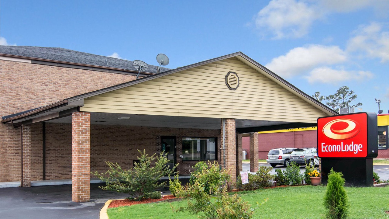 Photo of Buildings in Weldon