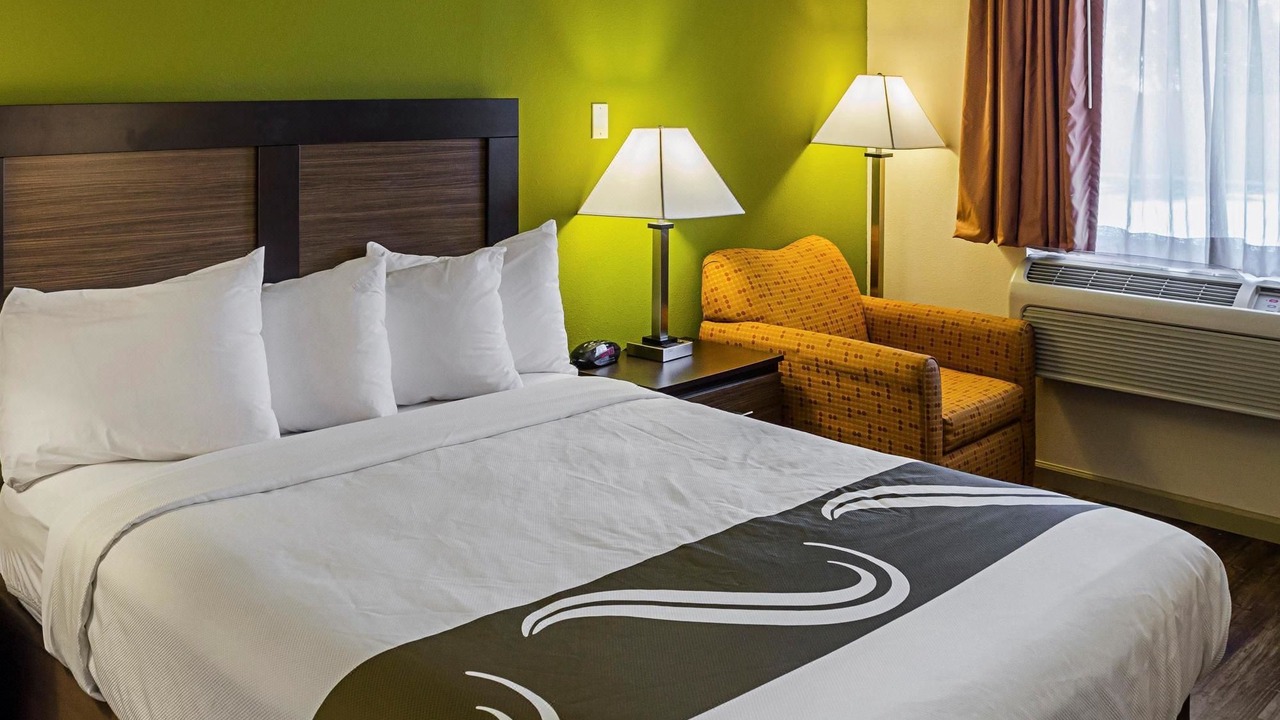 Photo of Bedroom in Biloxi