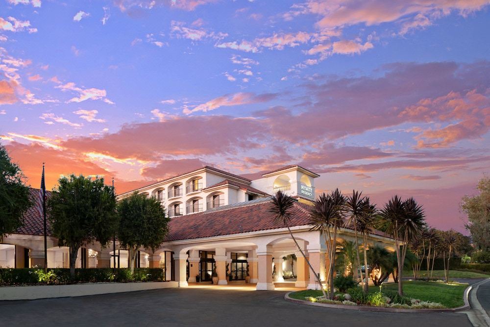 Photo of Buildings in Westlake Village