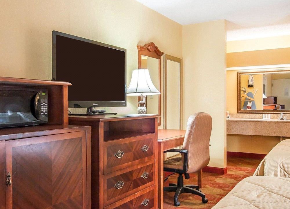 Photo of Livingroom in Auburn