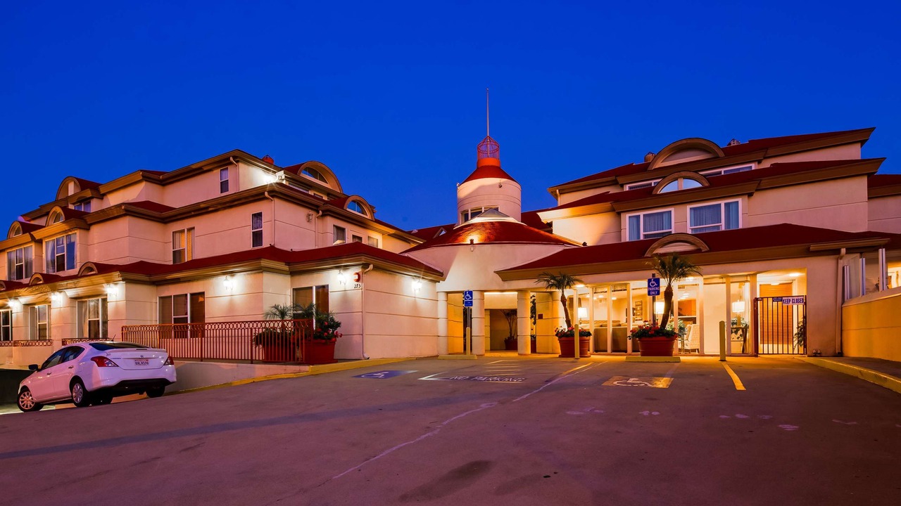 Photo of Buildings in Coronado