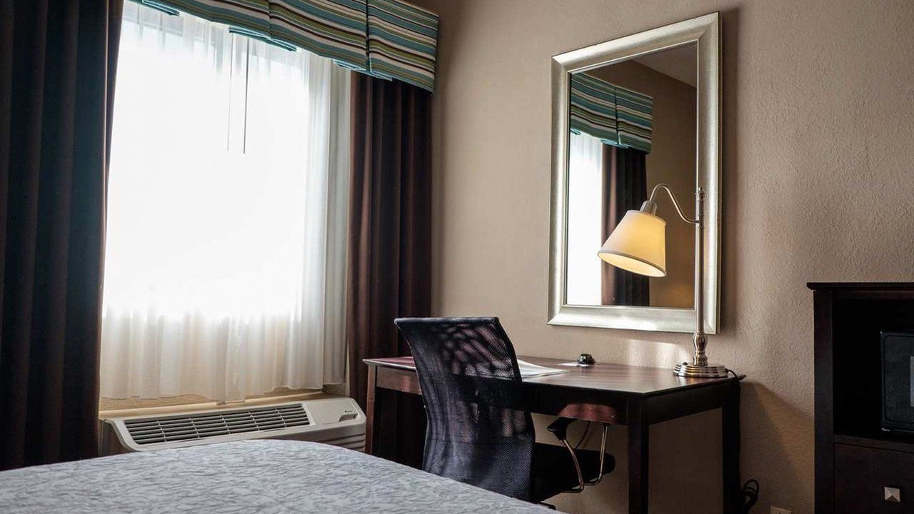 Photo of Bedroom in Saraland