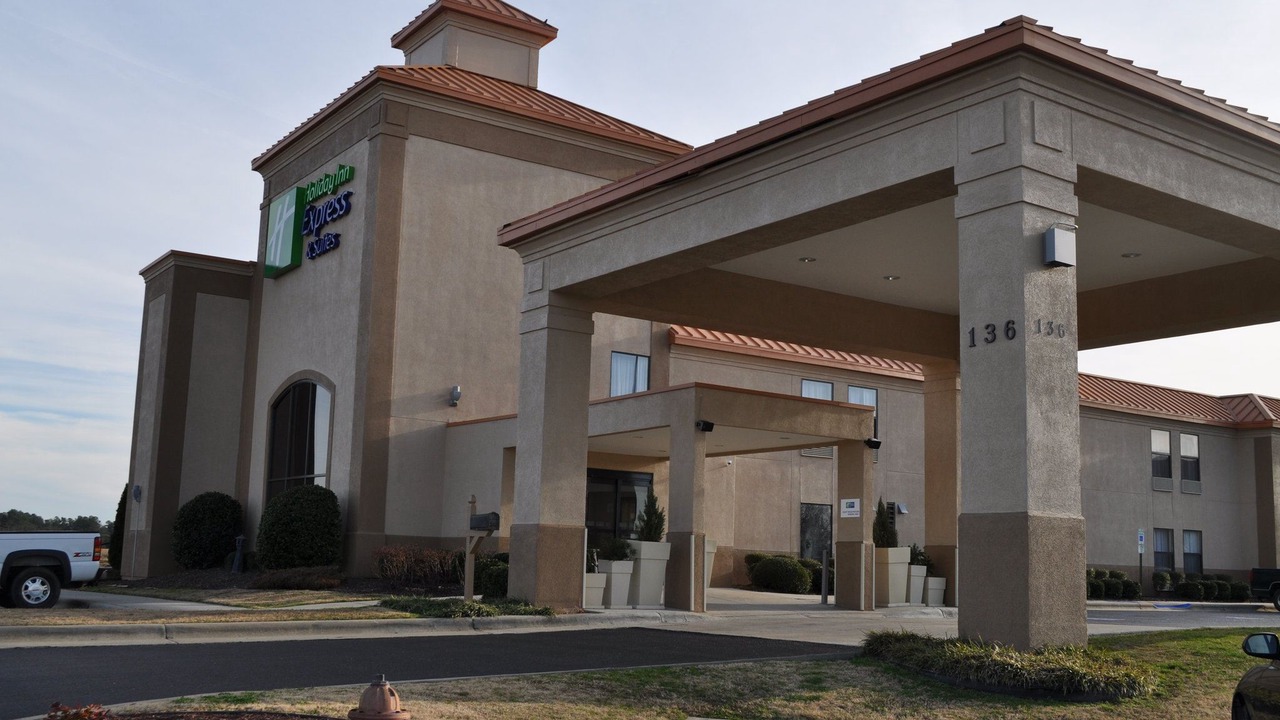 Photo of Buildings in Roanoke Rapids