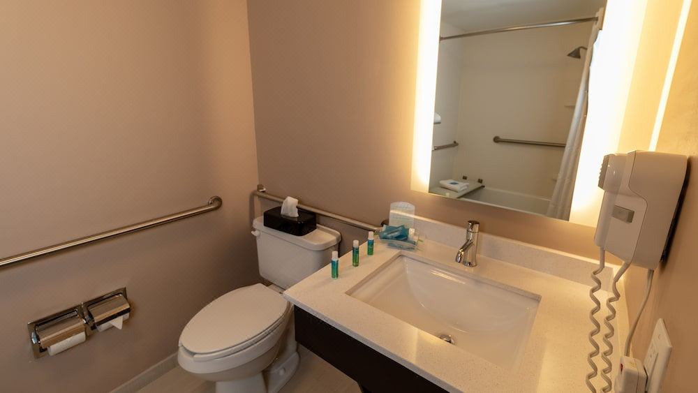 Photo of Bathroom in Irondale