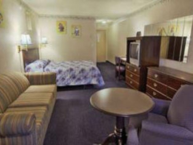 Photo of Livingroom in East Side Costa Mesa
