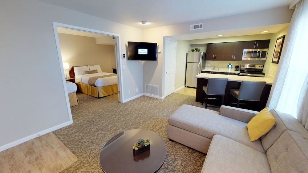 Photo of Livingroom in Newark