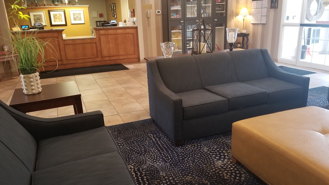 Photo of Livingroom in Amherst