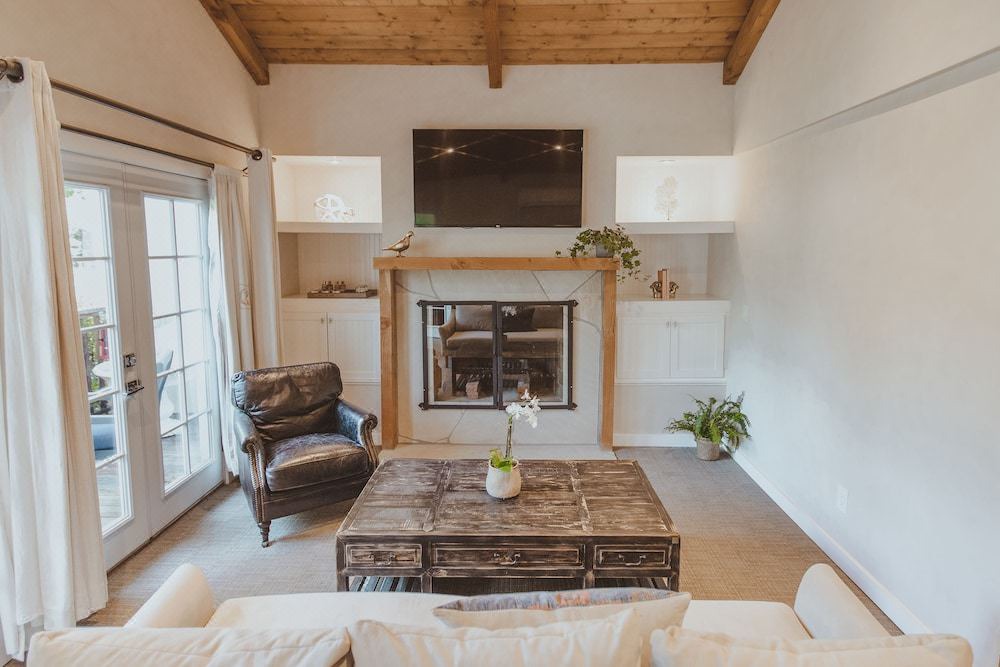 Photo of Livingroom in Malibu
