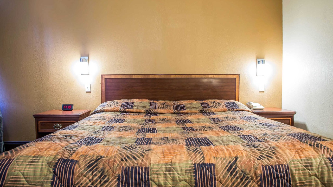 Photo of Bedroom in Winslow