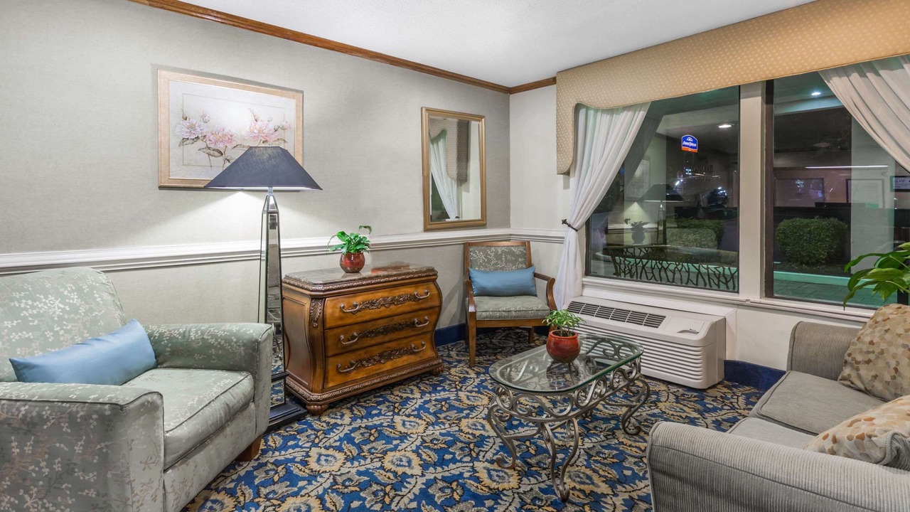 Photo of Livingroom in Greensboro