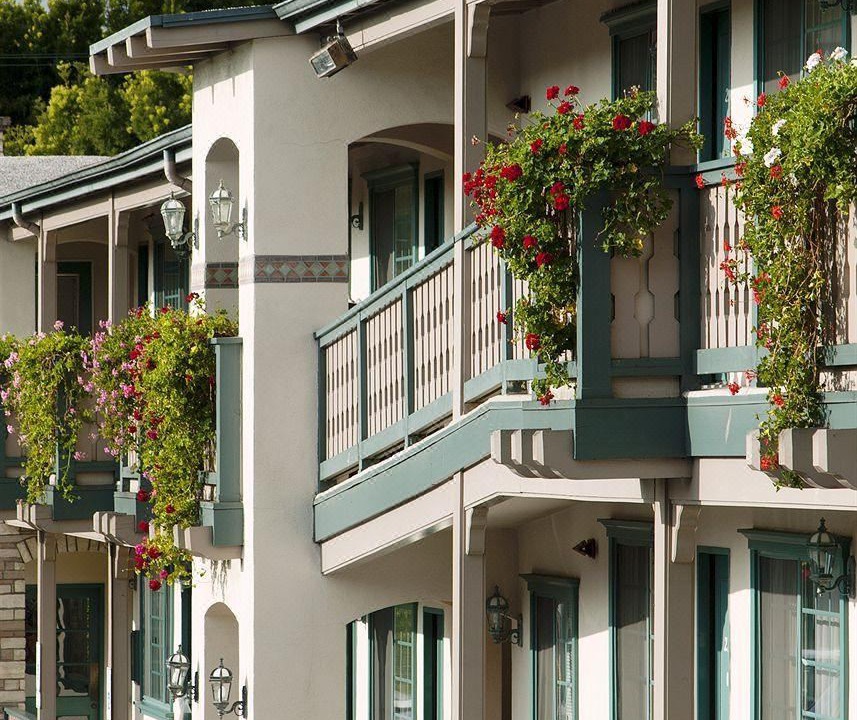 Photo of Buildings in Oak Park