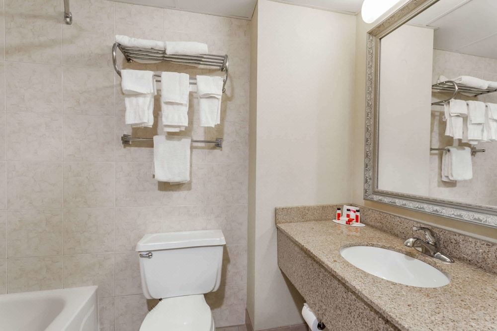 Photo of Bathroom in Newburgh