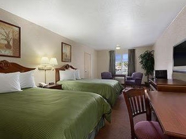 Photo of Bedroom in East Side Costa Mesa