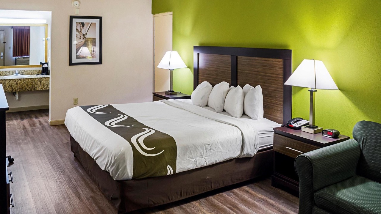 Photo of Bedroom in Biloxi