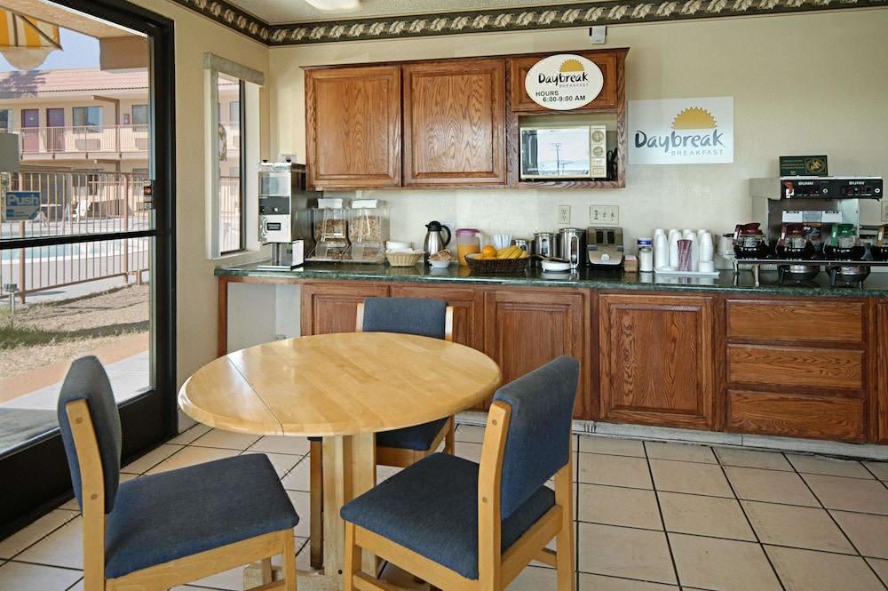 Photo of Kitchen in Barstow