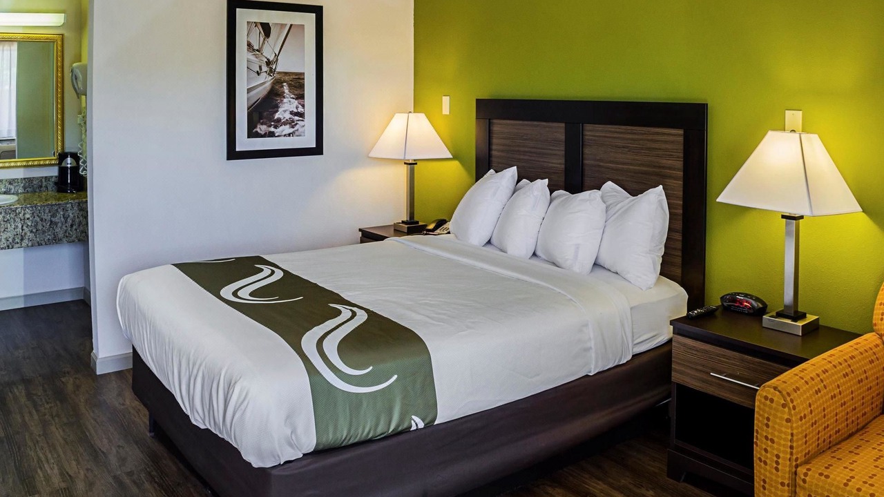 Photo of Bedroom in Biloxi