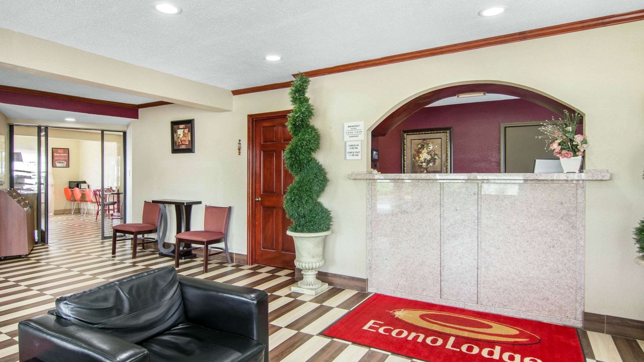 Photo of Livingroom in Weldon