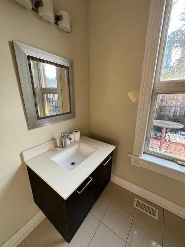 Photo of Bathroom in Cabbagetown South