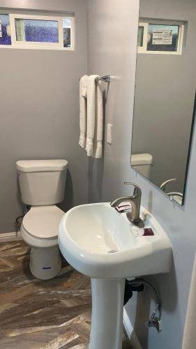 Photo of Bathroom in South Gate