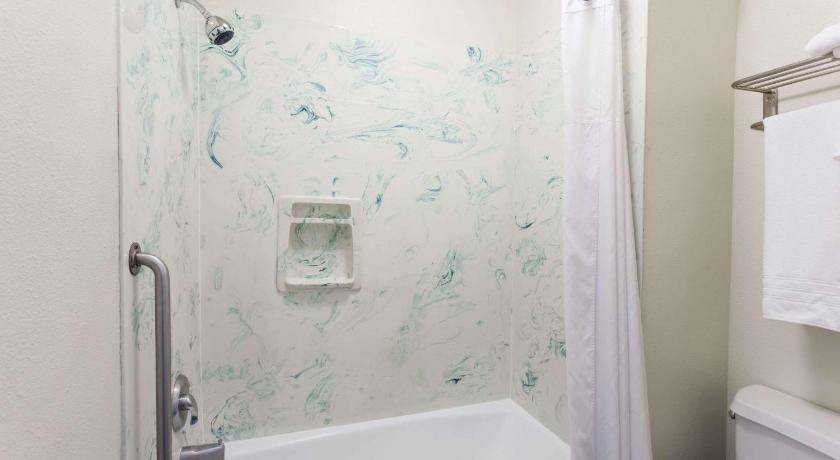 Photo of Bathroom in South Gate