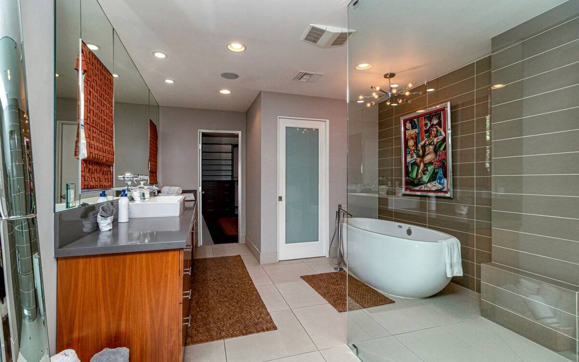 Photo of Bathroom in El Miradero