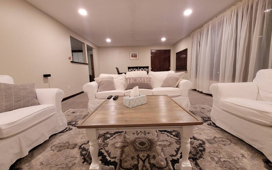 Photo of Livingroom in Cheektowaga