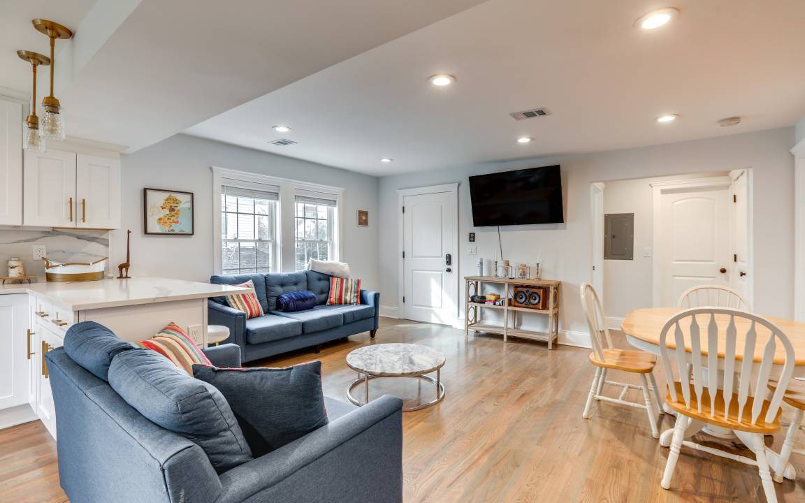 Photo of Livingroom in Long Branch