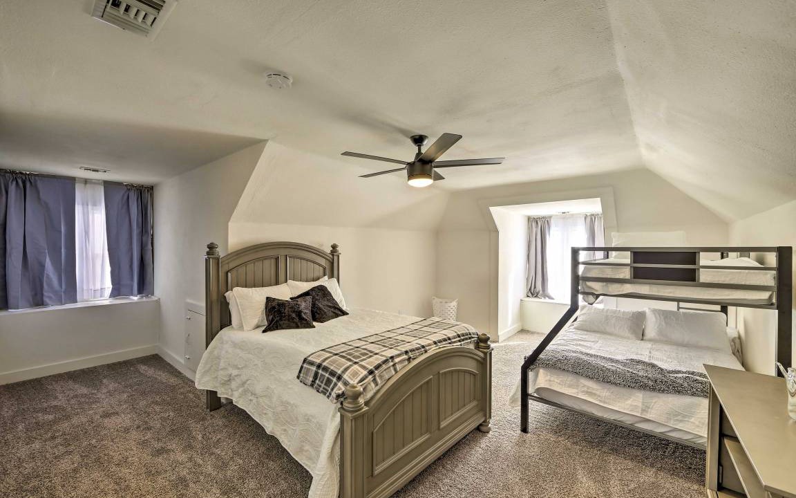 Photo of Bedroom in Downtown Riverside