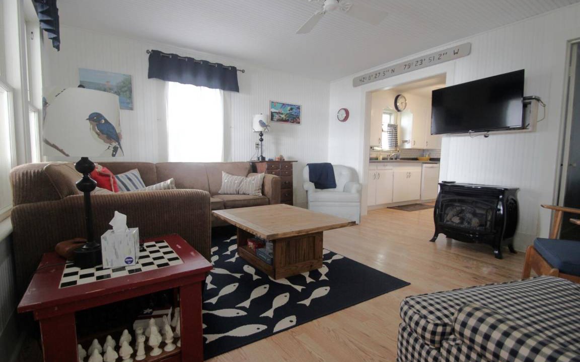 Photo of Livingroom in Ashville