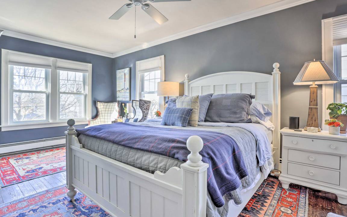 Photo of Bedroom in Teaneck