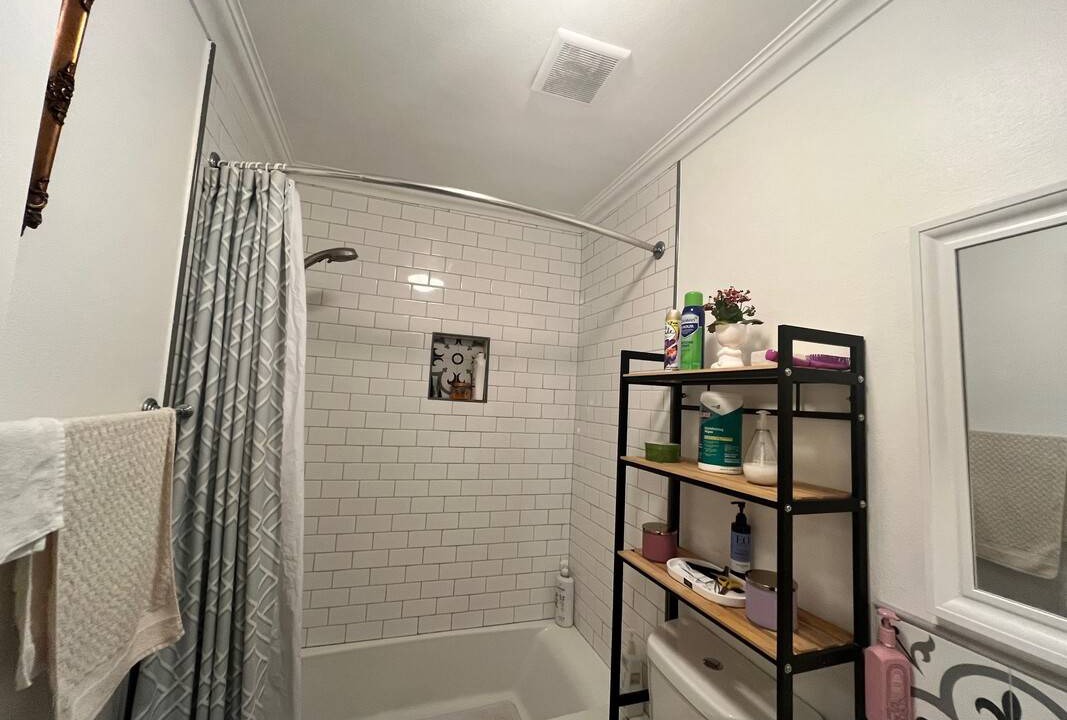 Photo of Bathroom in Lake Forest