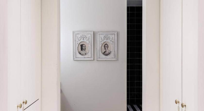 Photo of Others in Chiado