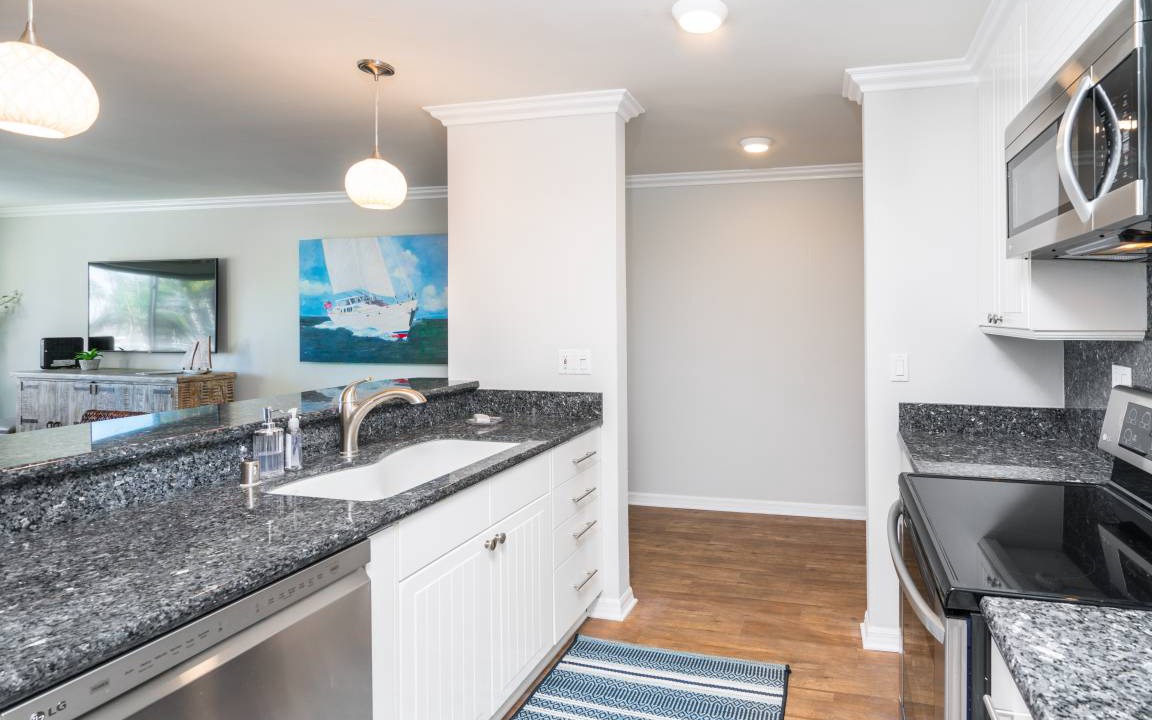 Photo of Kitchen in Balboa Peninsula