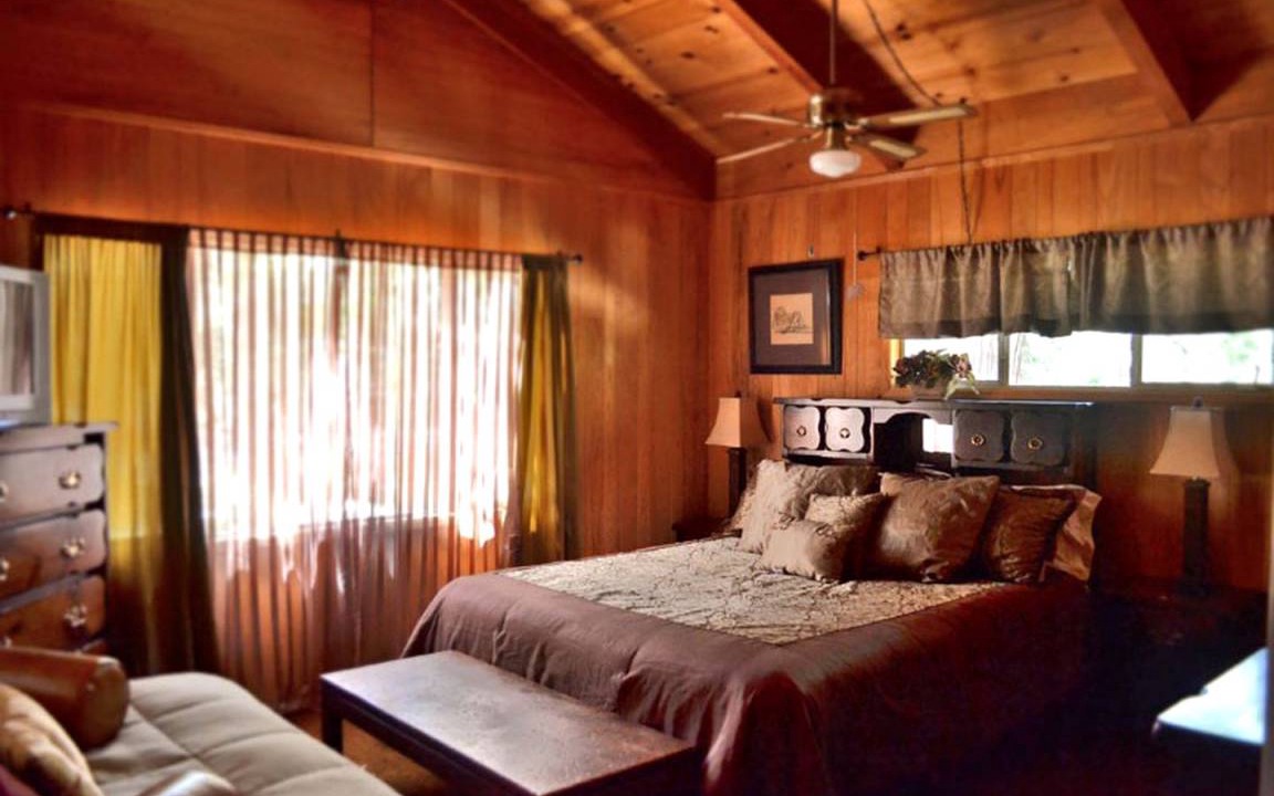 Photo of Bedroom in Idyllwild