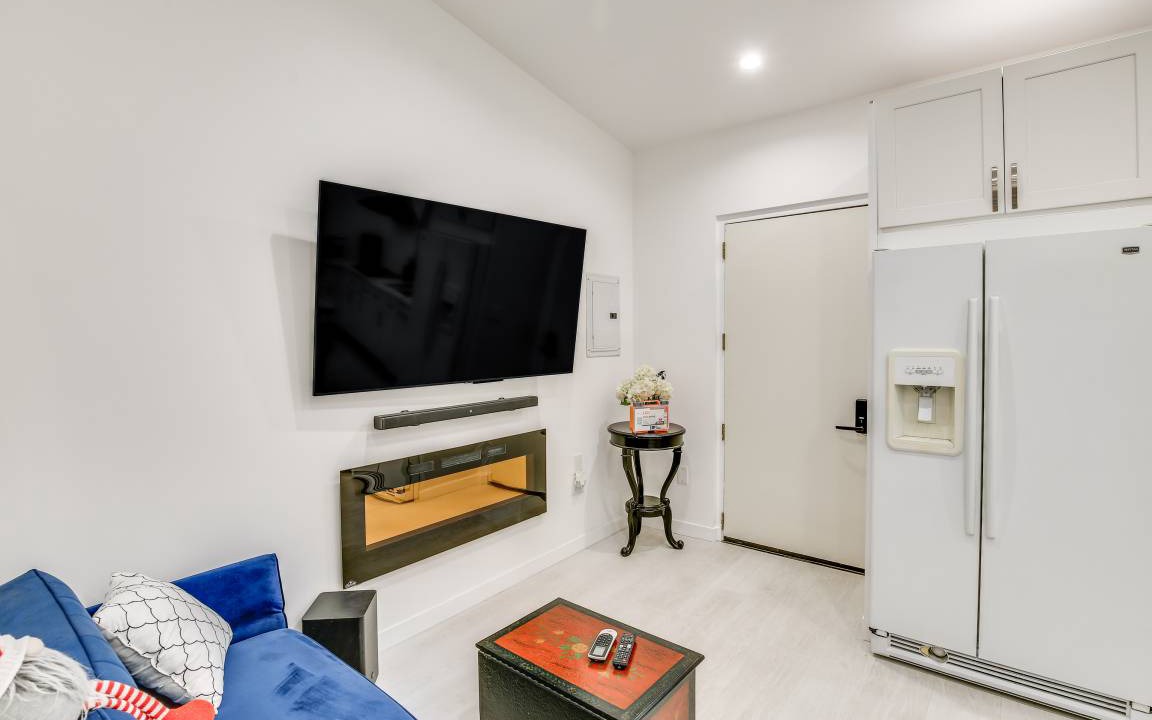 Photo of Livingroom in East Los Angeles