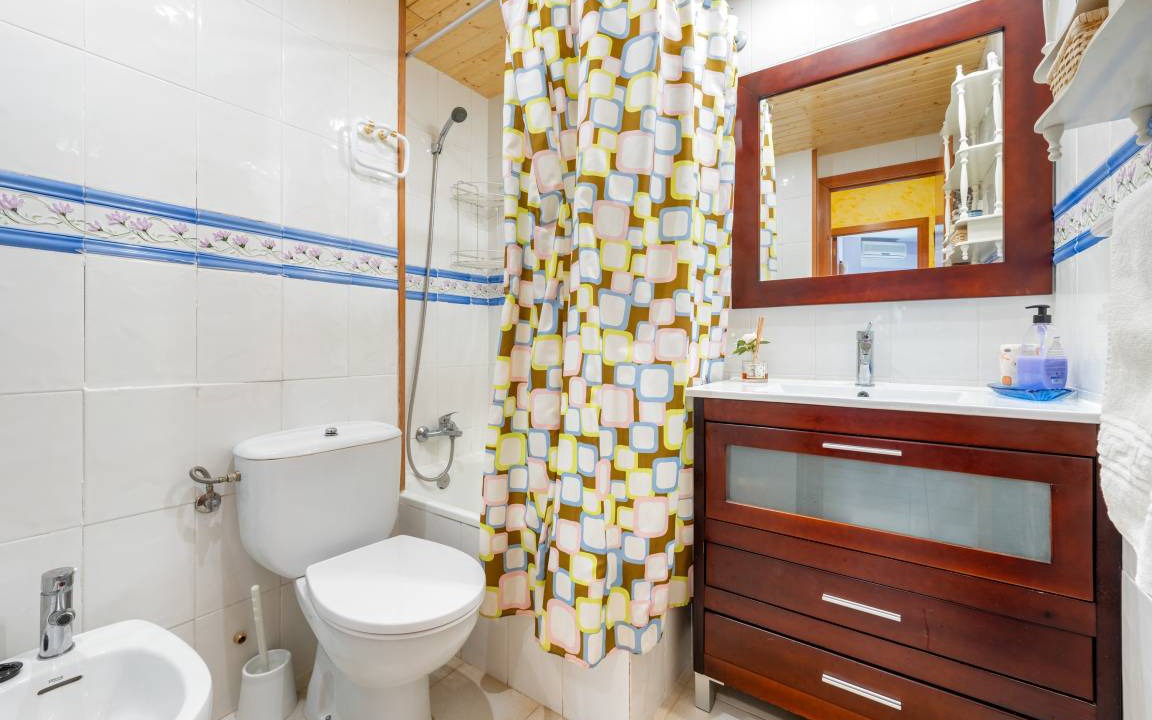 Photo of Bathroom in Creixell