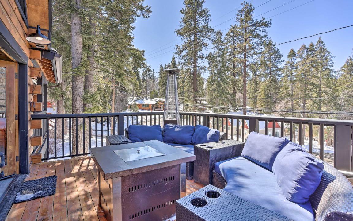 Photo of Patio Balcony in Moonridge