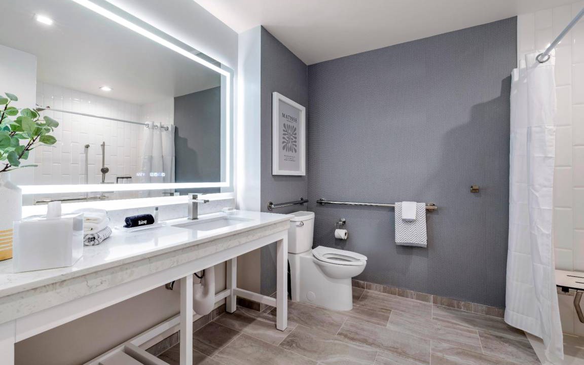 Photo of Bathroom in Calabasas