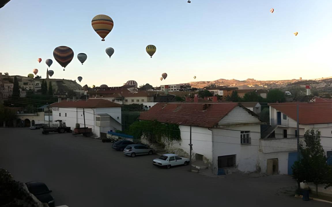 Photo of Others in Cavusin