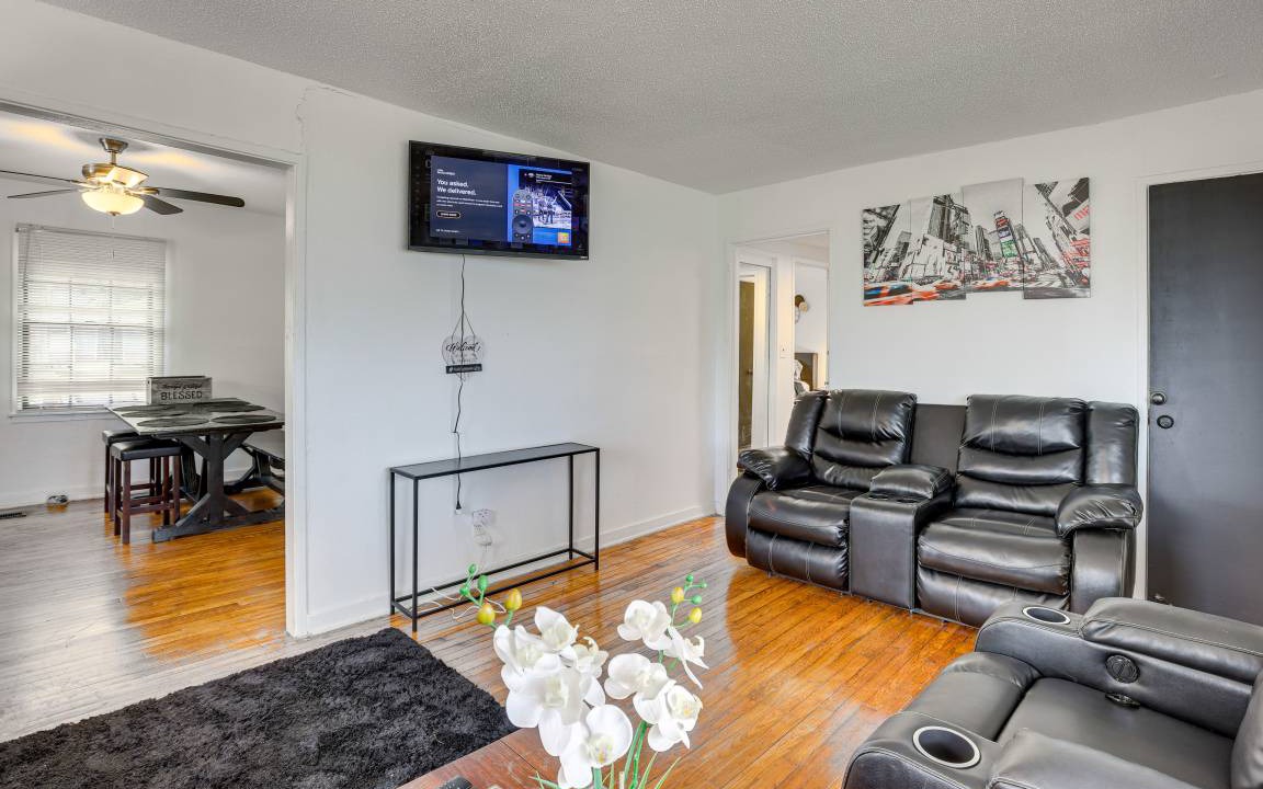 Photo of Livingroom in Birmingham