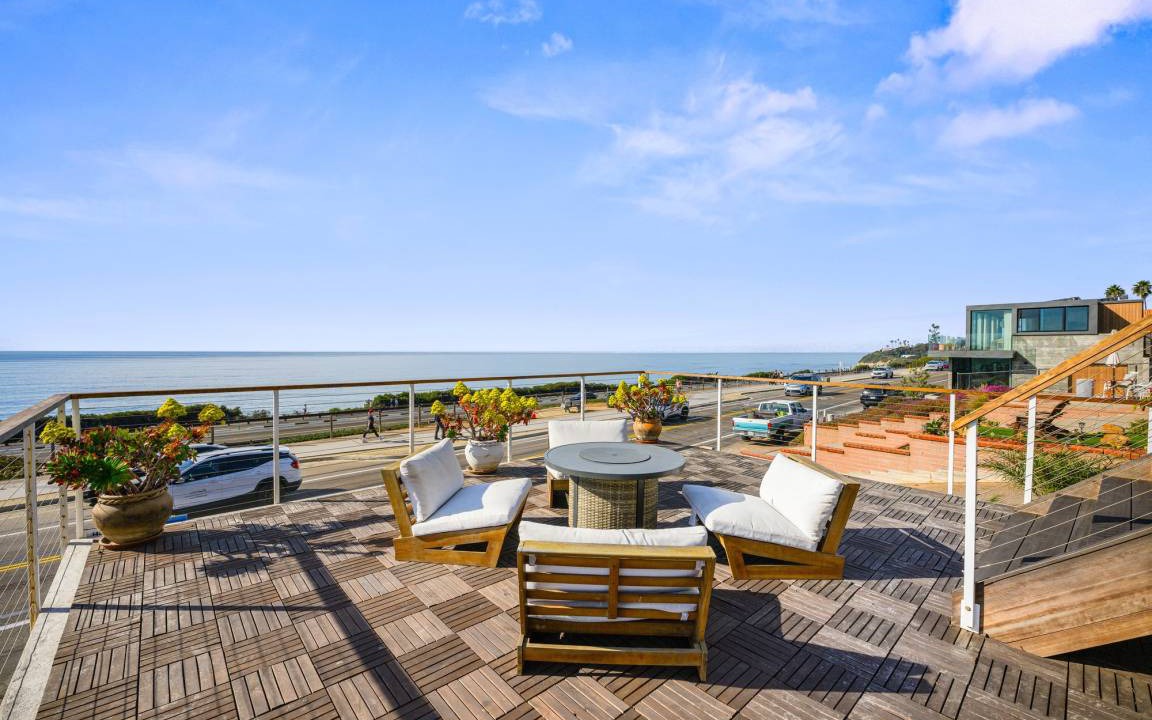 Photo of Patio Balcony in Cardiff-by-the-Sea