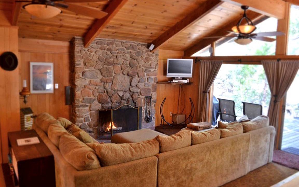 Photo of Livingroom in Idyllwild