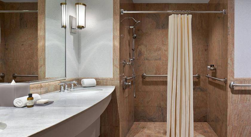 Photo of Bathroom in White Plains
