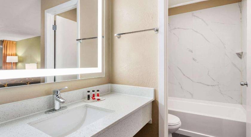 Photo of Bathroom in Brookhaven
